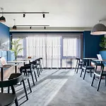 Westfield - Summer Budget Accommodation